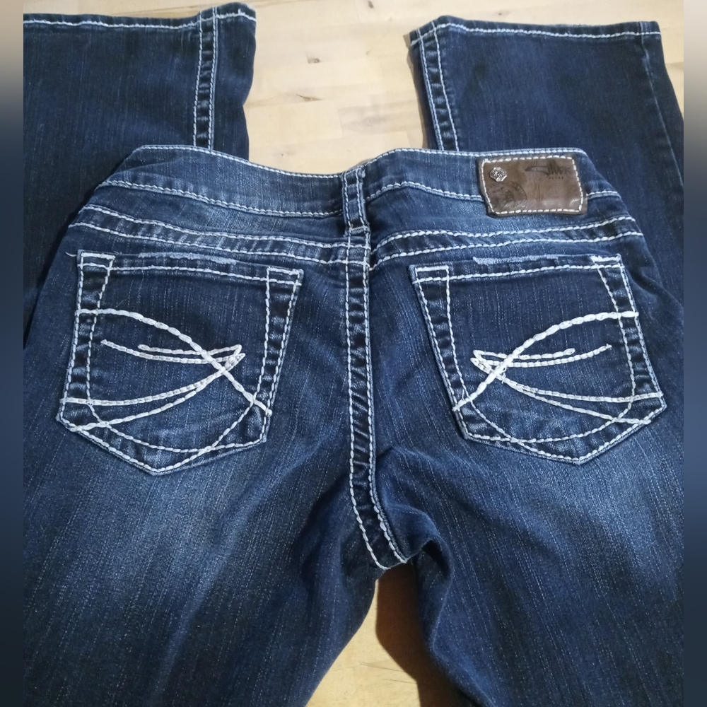 ❤️SILVER AIKO BOOT CUT JEANS 27X33 EUC